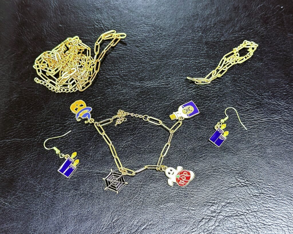 Halloween Charm Bracelet Saturday